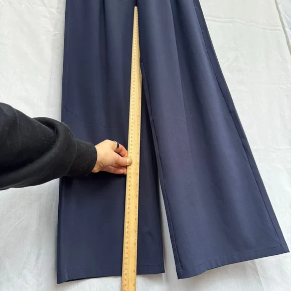 Eddie Bauer Departure High‑Rise Wide Leg Travel Pants NWT Women’s Navy XS - Picture 6 of 11
